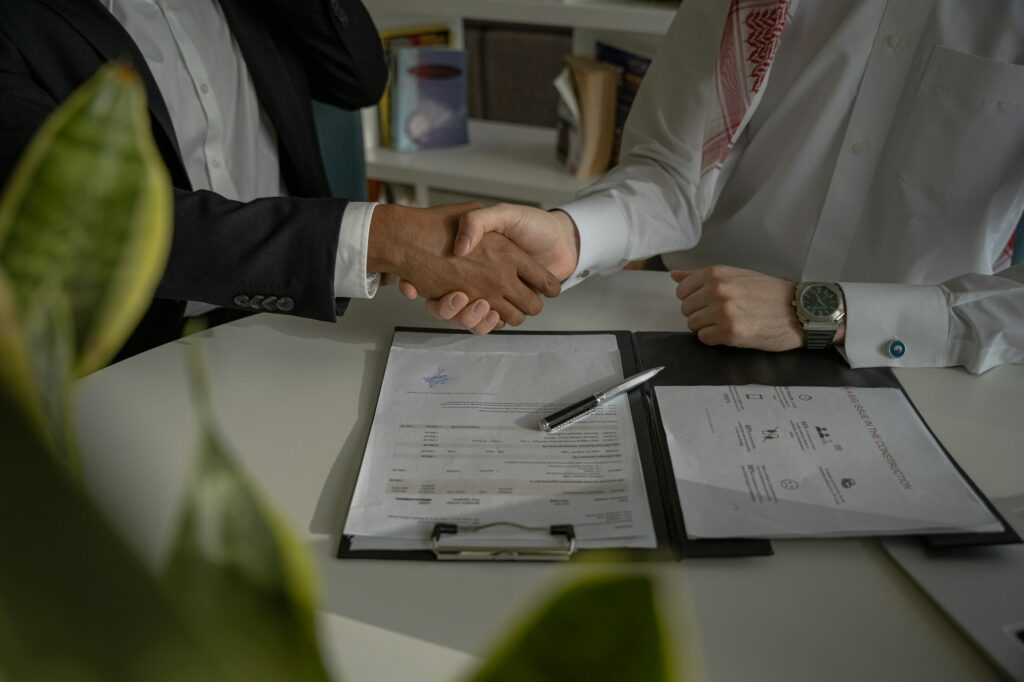 Distrato de contrato PJ: assinatura do termo de rescisão entre profissional e empresa